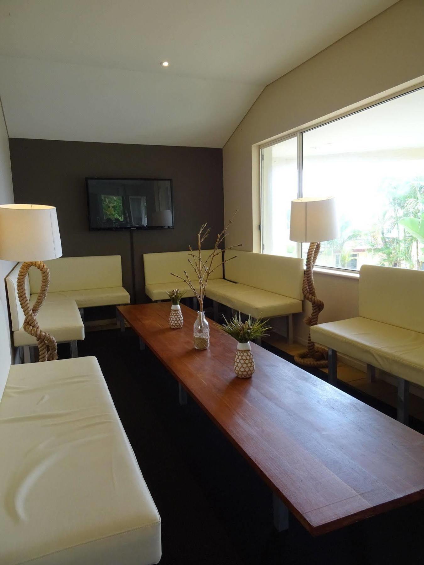 Aqualuna Beach Resort Sapphire Beach Dış mekan fotoğraf